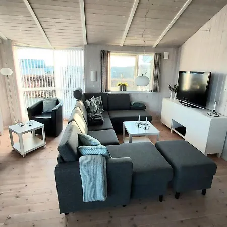 Arnod - 400m From The Sea By Interhome *